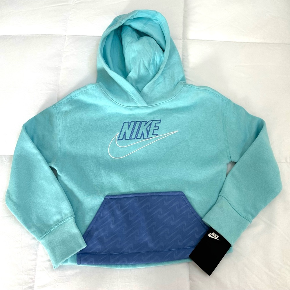 NWT! Nike Kids Hoodie with Pocket size 6x